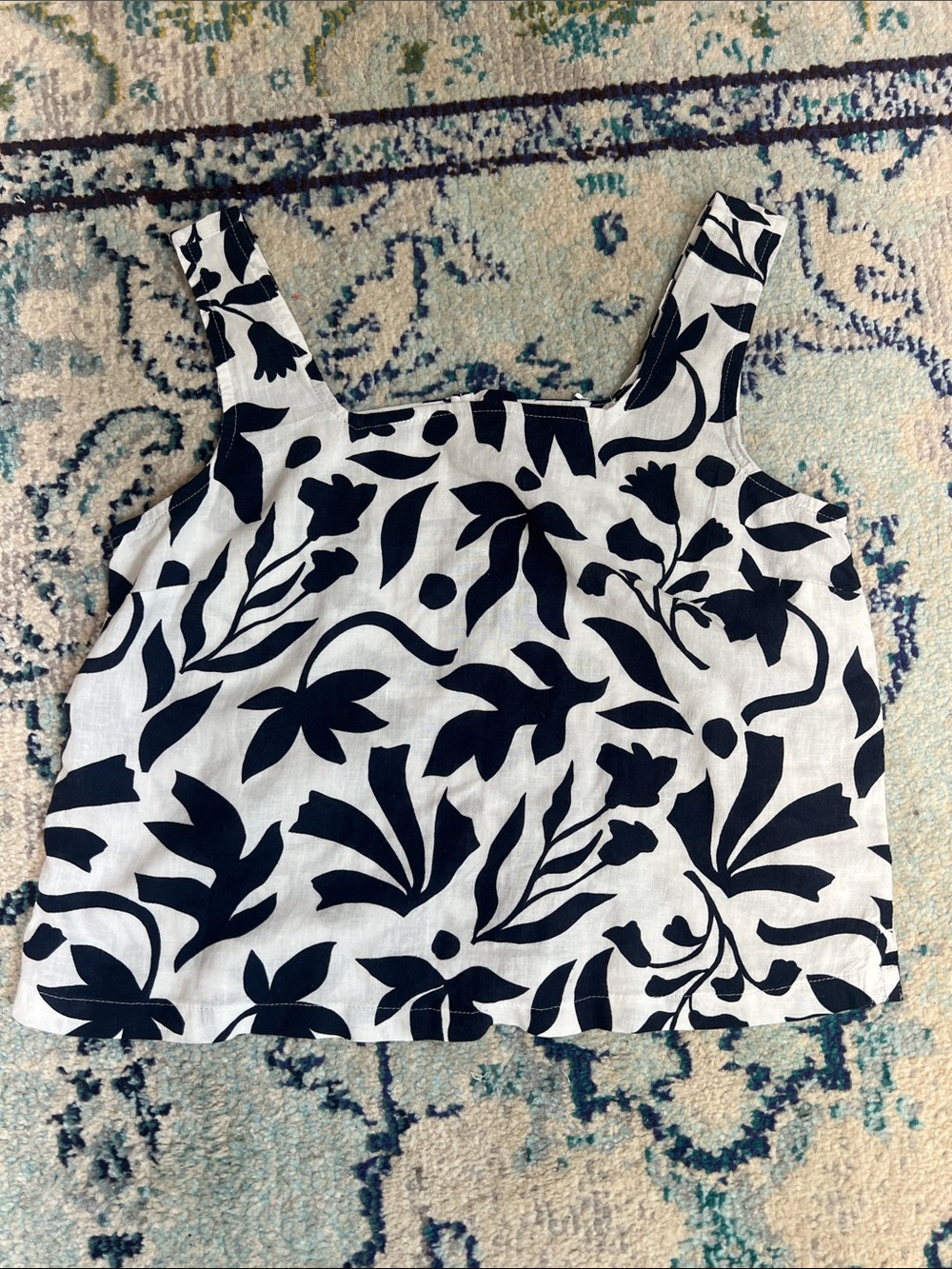 Time and Tru Navy & White Floral Crop Tank